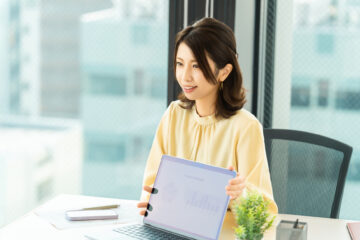 会議の女性