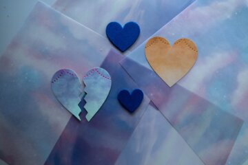 HSP傷ついているのに強がってしまう悩み